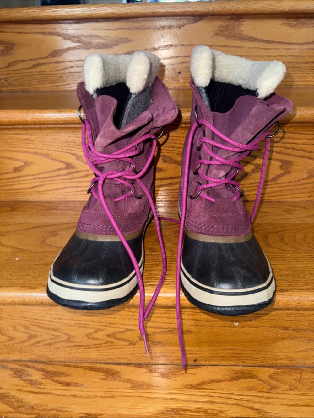 Sorel Women's Plum & Black Winter Lace-Up Boots with Cream Shearling - Picture 6 of 9